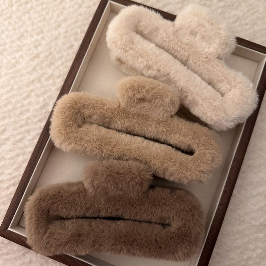 Plush Cloud Claw Clips