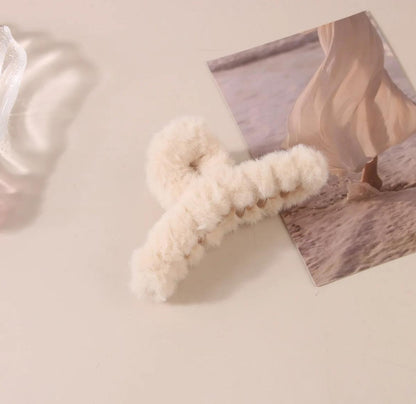Mini Velvet Fluff Claw Clips