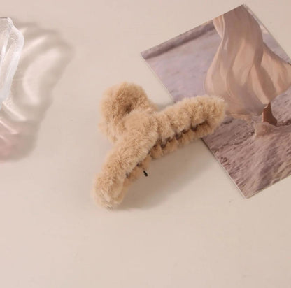 Mini Velvet Fluff Claw Clips