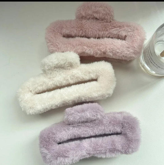 Plush Cloud Claw Clips